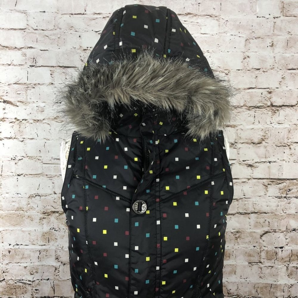 Burton Dry Ride Black Vest blue red white small square dots